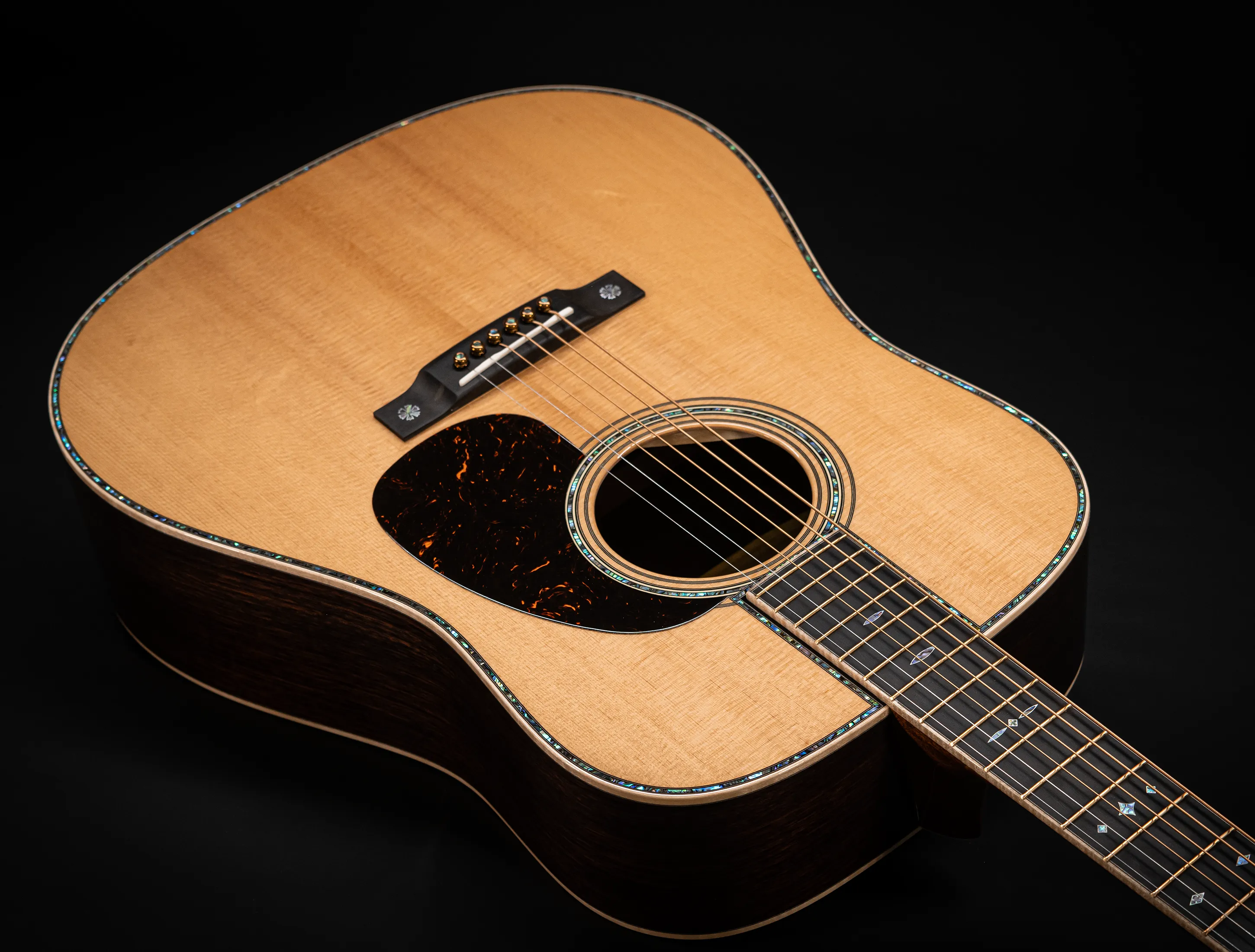 Martin D-42 Modern Deluxe | Musikhaus Hermann